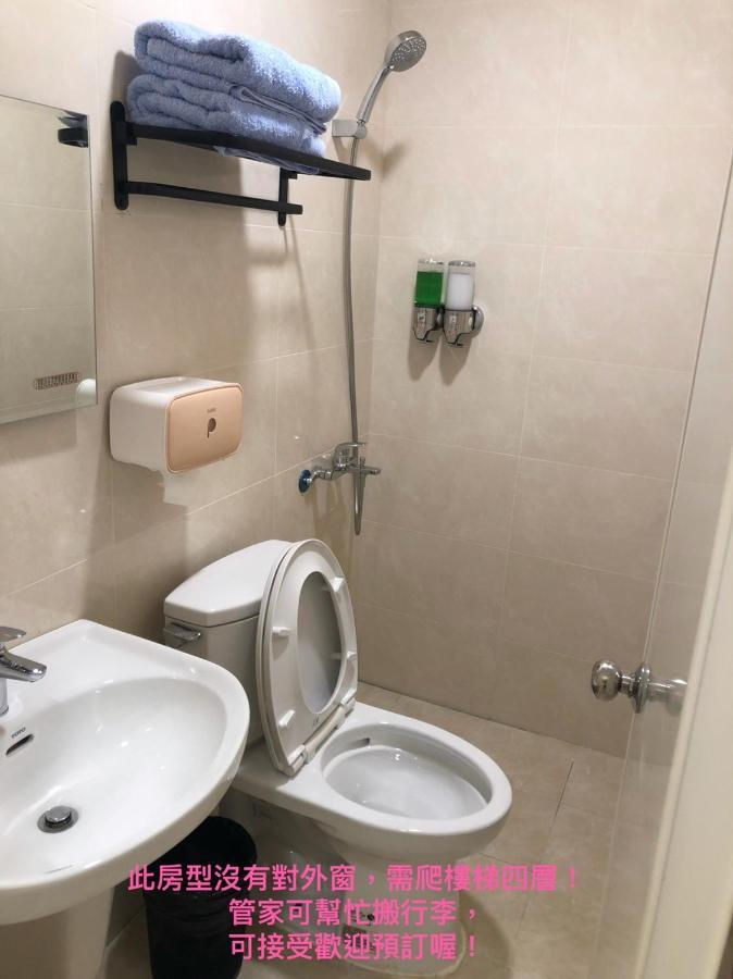 Greenonly Homestay Tainan Luaran gambar